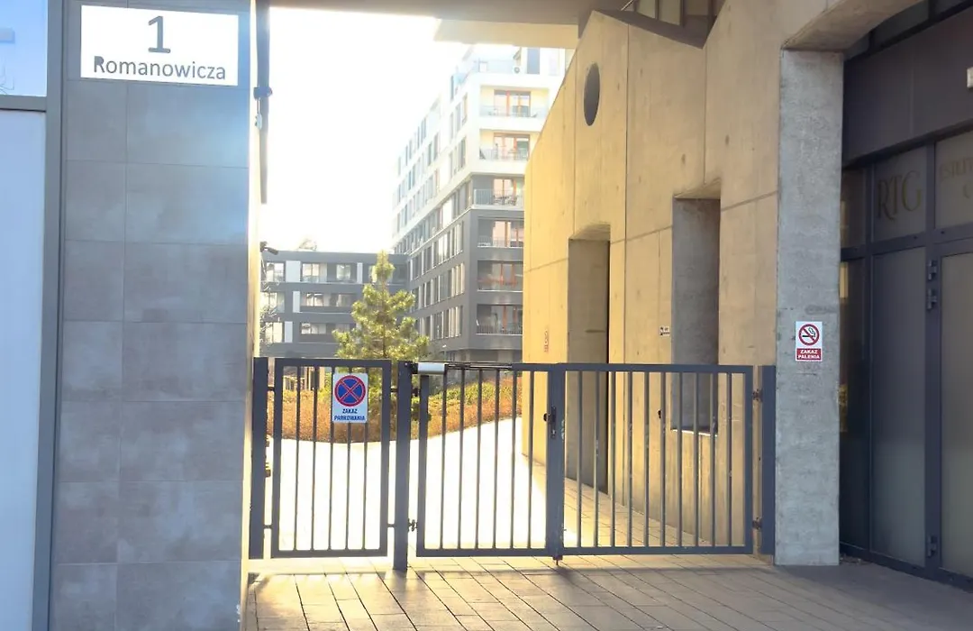 Romanowicza Street - Zablocie - Parking Free-1