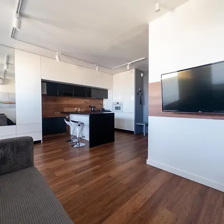 Romanowicza Street - Zablocie - Parking Free-3