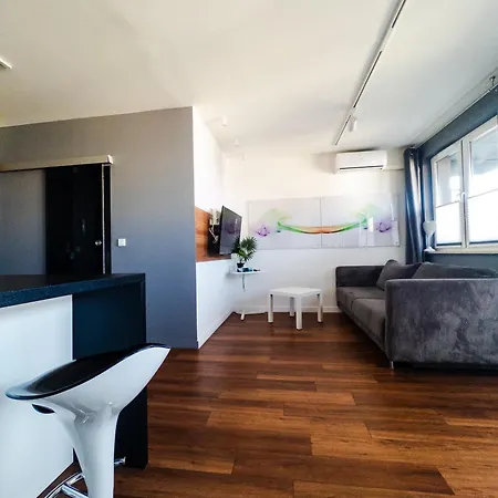 Romanowicza Street - Zablocie - Parking Free-2